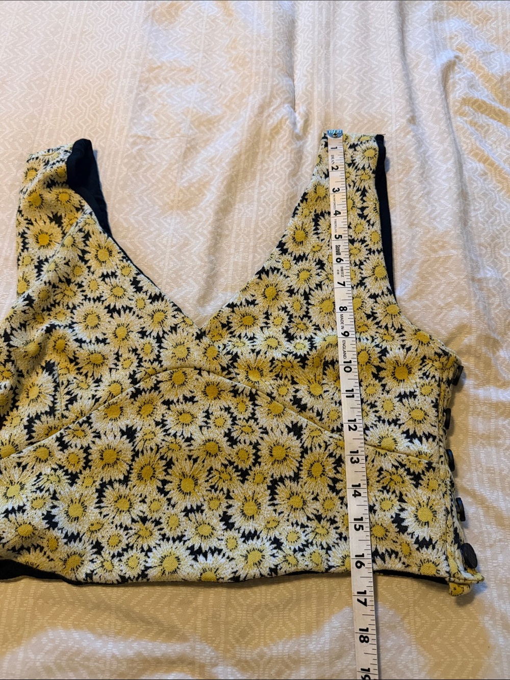 Maeve Button-Side Top Large - Picture 8 of 9